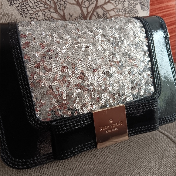 Kate Spade Black and Silver Sequin Crossbody Bag EUC - Picture 5 of 10